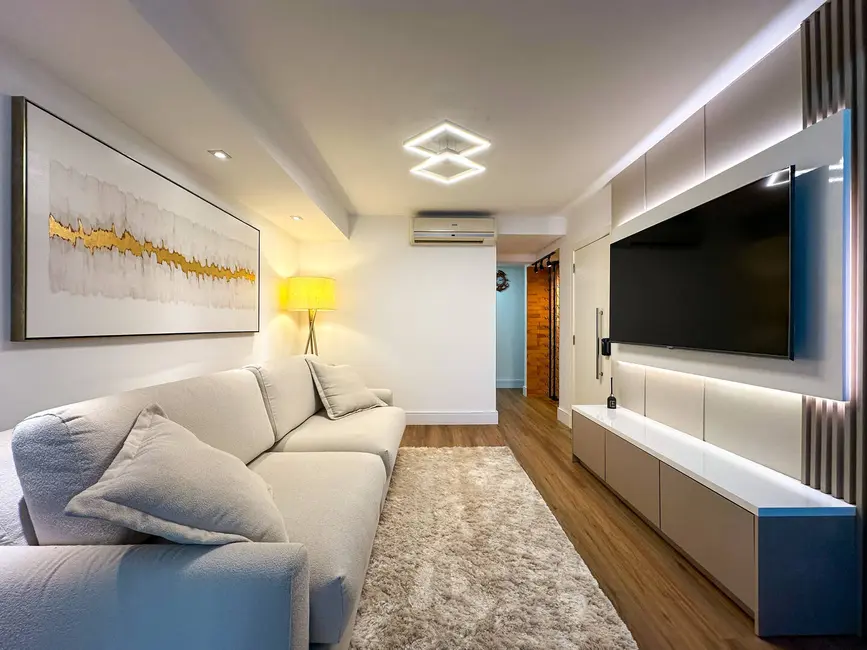 Foto 2 de Apartamento com 3 quartos à venda, 199m2 em Centro, Balneario Camboriu - SC