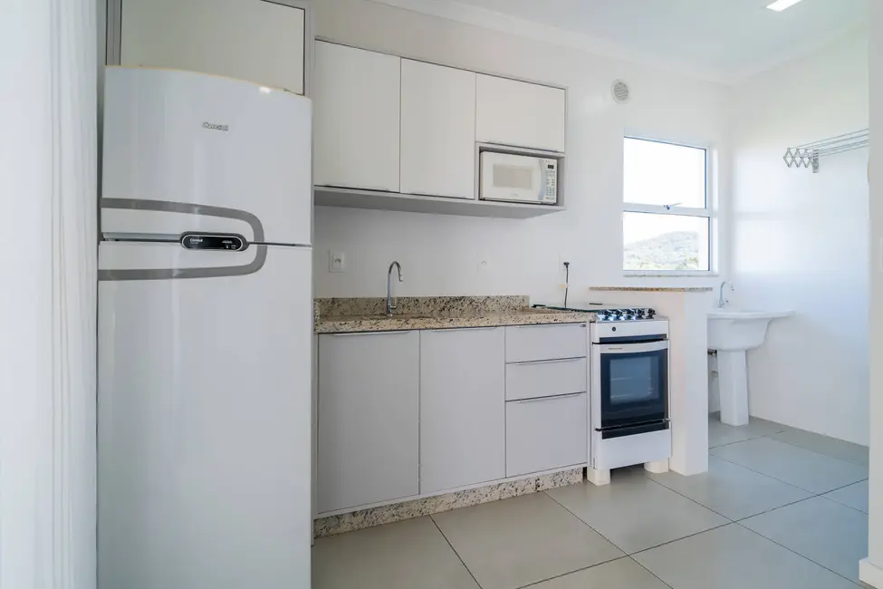 Apartamento com 2 quartos à venda, 61m2 em Bombinhas - SC - imagem 7 Foto 7 de Apartamento com 2 quartos à venda, 61m2 em Bombinhas - SC