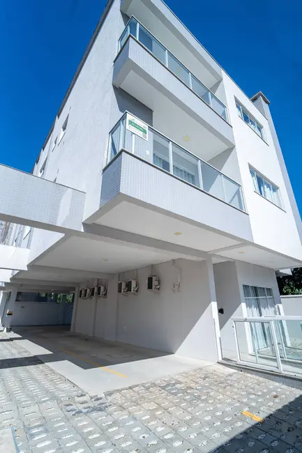 Apartamento com 2 quartos à venda, 61m2 em Bombinhas - SC - imagem 3 Foto 3 de Apartamento com 2 quartos à venda, 61m2 em Bombinhas - SC