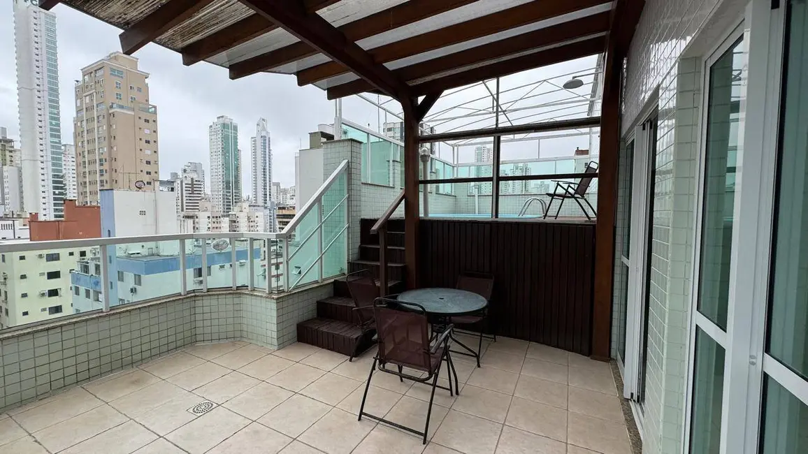 Cobertura com 3 quartos à venda, 180m2 em Centro, Balneario Camboriu - SC - imagem 5 Foto 5 de Cobertura com 3 quartos à venda, 180m2 em Centro, Balneario Camboriu - SC