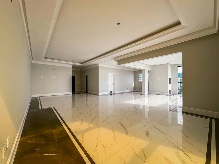 Foto 3 de Apartamento com 4 quartos à venda, 218m2 em Centro, Itapema - SC