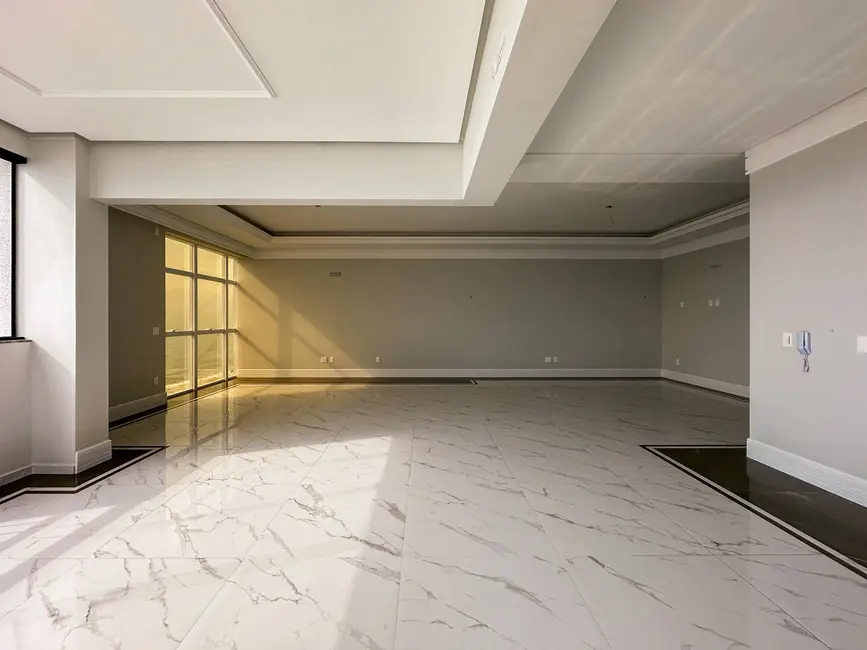 Foto 2 de Apartamento com 4 quartos à venda, 218m2 em Centro, Itapema - SC
