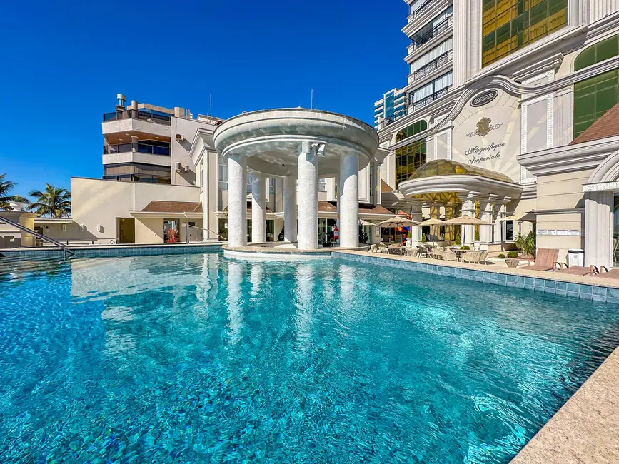 Foto 9 de Apartamento com 4 quartos à venda, 218m2 em Centro, Itapema - SC