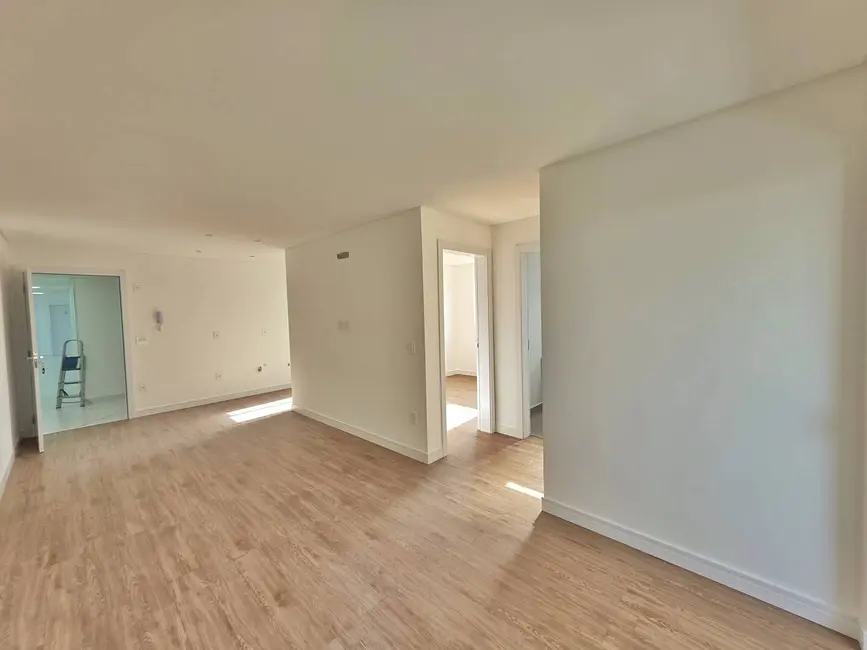 Foto 5 de Apartamento com 2 quartos para alugar, 56m2 em Itapema - SC