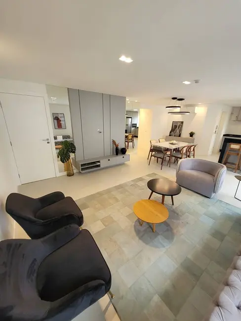 Foto 3 de Apartamento com 3 quartos para alugar, 116m2 em Centro, Balneario Camboriu - SC