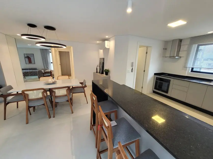 Foto 9 de Apartamento com 3 quartos para alugar, 116m2 em Centro, Balneario Camboriu - SC