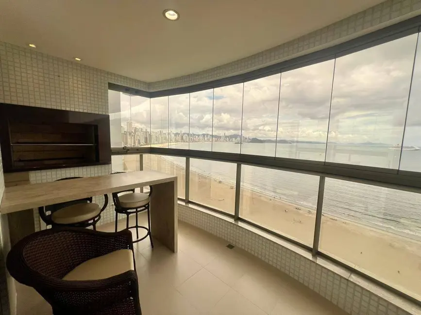 Apartamento com 3 quartos para alugar, 170m2 em Centro, Balneario Camboriu - SC - imagem 1 Foto 1 de Apartamento com 3 quartos para alugar, 170m2 em Centro, Balneario Camboriu - SC