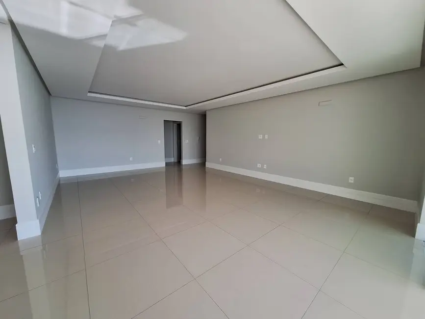Foto 5 de Apartamento com 4 quartos para alugar, 182m2 em Meia Praia, Itapema - SC