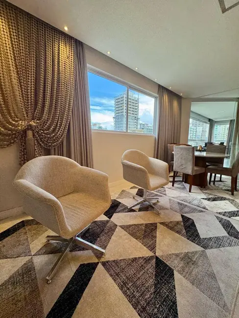 Foto 3 de Apartamento com 4 quartos para alugar, 198m2 em Meia Praia, Itapema - SC