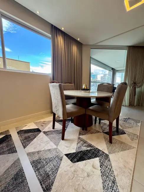 Foto 4 de Apartamento com 4 quartos para alugar, 198m2 em Meia Praia, Itapema - SC