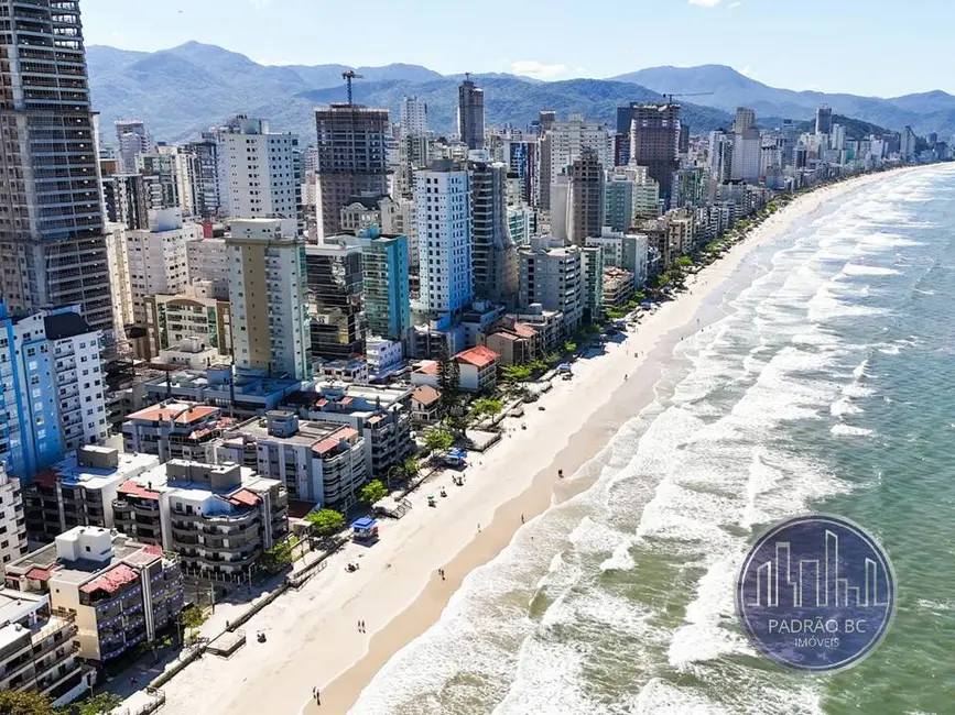Foto 1 de Apartamento com 4 quartos para alugar, 158m2 em Meia Praia, Itapema - SC
