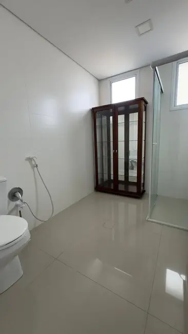 Apartamento com 2 quartos à venda, 67m2 em Itapema - SC - imagem 4 Foto 4 de Apartamento com 2 quartos à venda, 67m2 em Itapema - SC