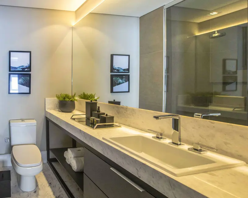 Foto 5 de Apartamento com 2 quartos à venda, 73m2 em Centro, Curitiba - PR