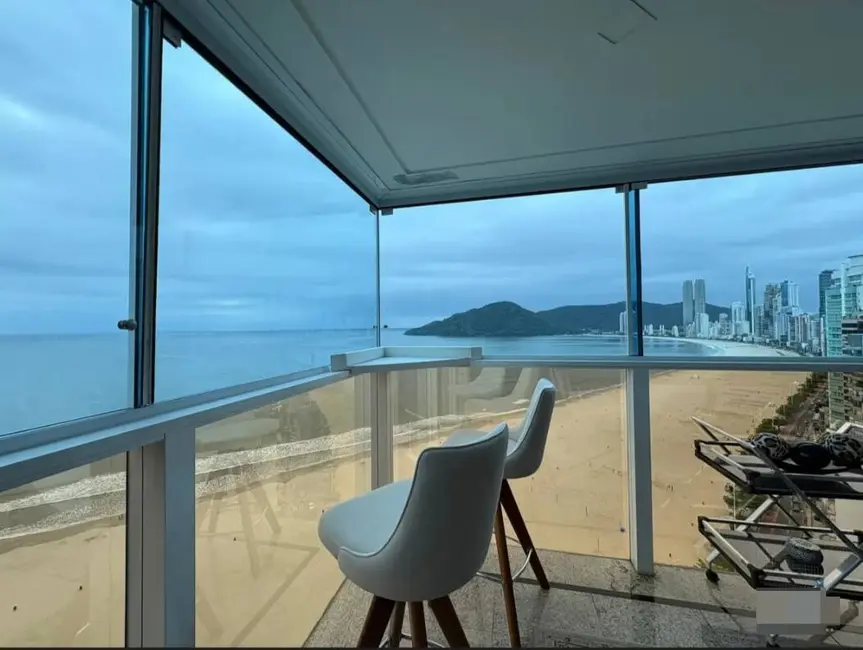 Foto 1 de Apartamento com 3 quartos para alugar, 165m2 em Pioneiros, Balneario Camboriu - SC