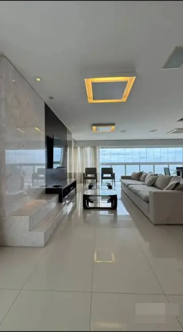 Apartamento com 4 quartos para alugar, 237m2 em Centro, Balneario Camboriu - SC - imagem 3 Foto 3 de Apartamento com 4 quartos para alugar, 237m2 em Centro, Balneario Camboriu - SC