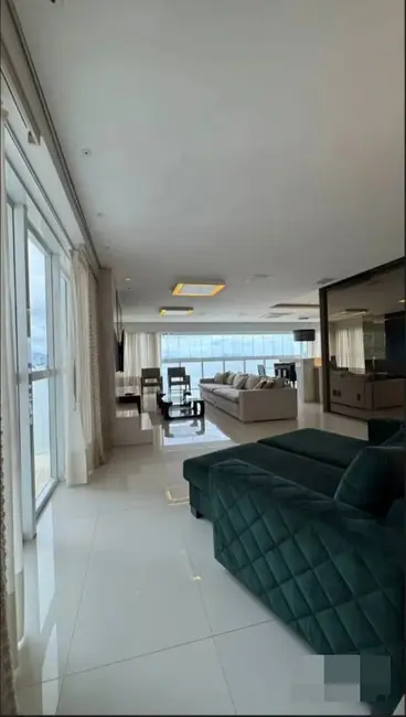 Apartamento com 4 quartos para alugar, 237m2 em Centro, Balneario Camboriu - SC - imagem 5 Foto 5 de Apartamento com 4 quartos para alugar, 237m2 em Centro, Balneario Camboriu - SC