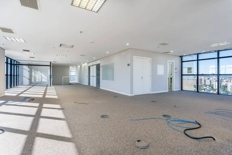 Foto 2 de Sala Comercial para alugar, 131m2 em Meia Praia, Itapema - SC