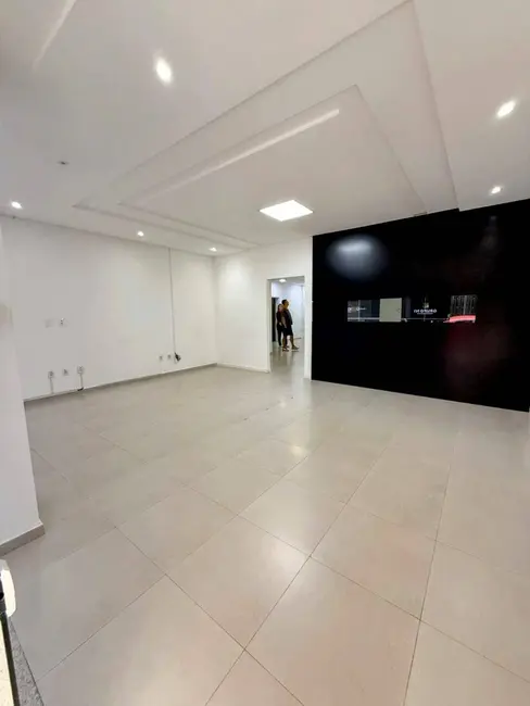 Foto 2 de Sala Comercial para alugar, 65m2 em Meia Praia, Itapema - SC