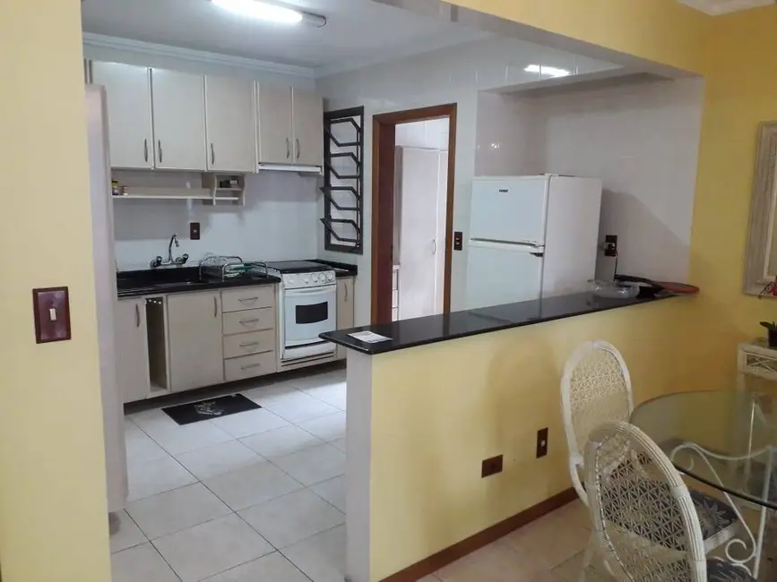 Apartamento com 3 quartos à venda e para alugar, 100m2 em Centro, Balneario Camboriu - SC - imagem 6 Foto 6 de Apartamento com 3 quartos à venda e para alugar, 100m2 em Centro, Balneario Camboriu - SC