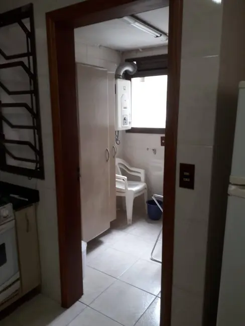 Apartamento com 3 quartos à venda e para alugar, 100m2 em Centro, Balneario Camboriu - SC - imagem 8 Foto 8 de Apartamento com 3 quartos à venda e para alugar, 100m2 em Centro, Balneario Camboriu - SC