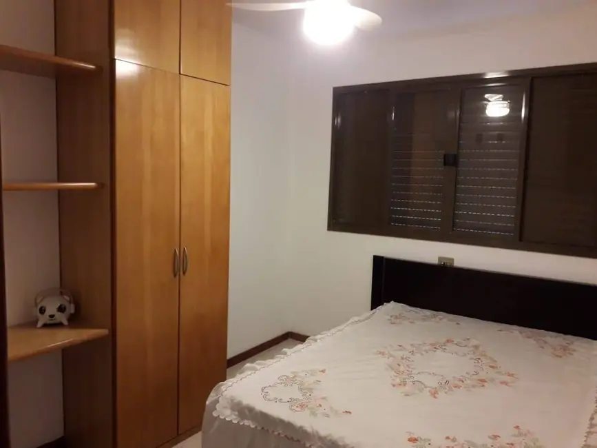 Apartamento com 3 quartos à venda e para alugar, 100m2 em Centro, Balneario Camboriu - SC - imagem 9 Foto 9 de Apartamento com 3 quartos à venda e para alugar, 100m2 em Centro, Balneario Camboriu - SC