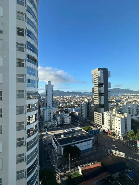 Foto 2 de Casa com 3 quartos à venda, 276m2 em Barra, Balneario Camboriu - SC