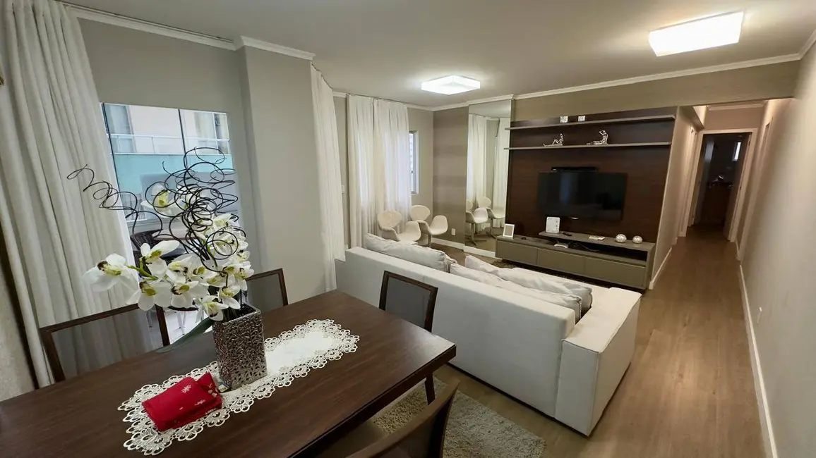 Apartamento com 4 quartos à venda, 180m2 em Centro, Balneario Camboriu - SC - imagem 4 Foto 4 de Apartamento com 4 quartos à venda, 180m2 em Centro, Balneario Camboriu - SC