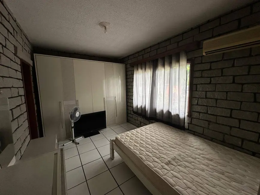 Foto 2 de Casa com 3 quartos à venda, 150m2 em São Judas Tadeu, Balneario Camboriu - SC