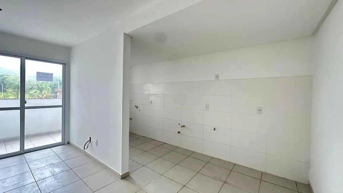 Foto 4 de Apartamento com 2 quartos à venda, 60m2 em Itapema - SC
