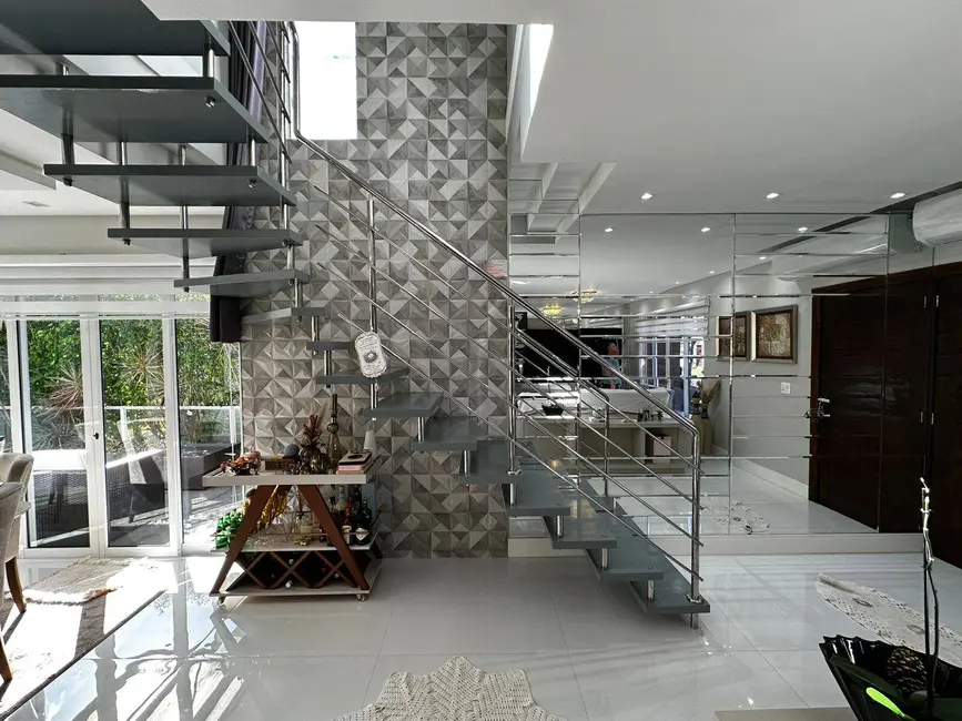 Foto 9 de Apartamento com 2 quartos à venda, 60m2 em Itapema - SC