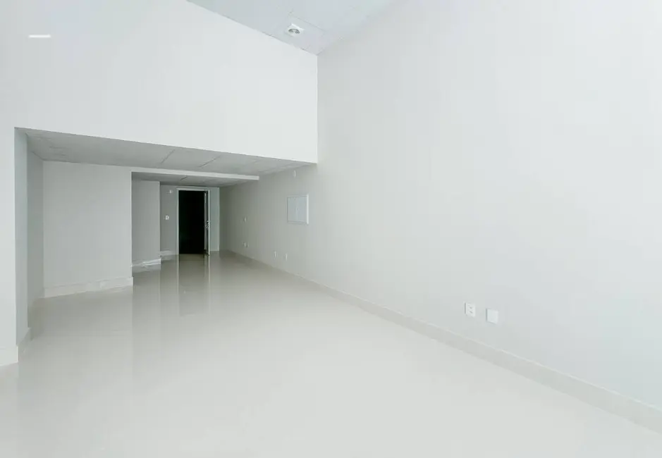 Foto 9 de Sala Comercial à venda, 138m2 em Centro, Balneario Camboriu - SC