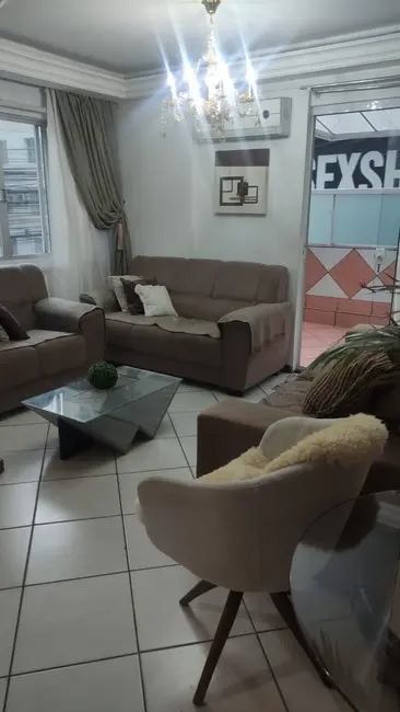 Apartamento com 3 quartos à venda e para alugar, 180m2 em Centro, Balneario Camboriu - SC - imagem 9 Foto 9 de Apartamento com 3 quartos à venda e para alugar, 180m2 em Centro, Balneario Camboriu - SC
