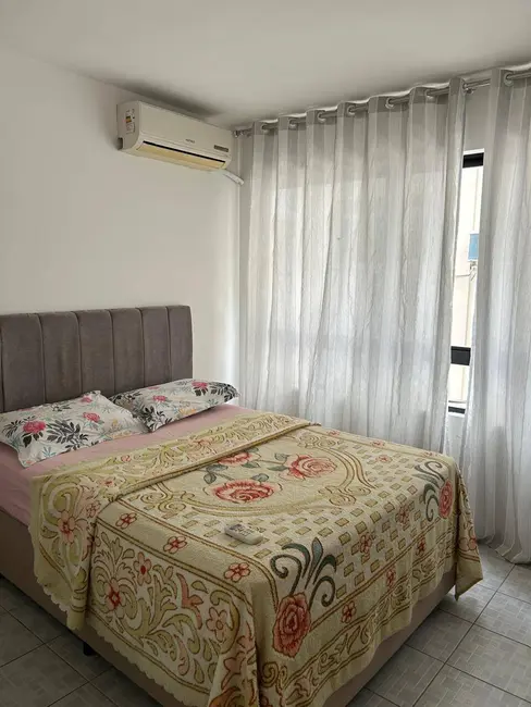 Casa com 3 quartos à venda e para alugar, 200m2 em Centro, Balneario Camboriu - SC - imagem 7 Foto 7 de Casa com 3 quartos à venda e para alugar, 200m2 em Centro, Balneario Camboriu - SC