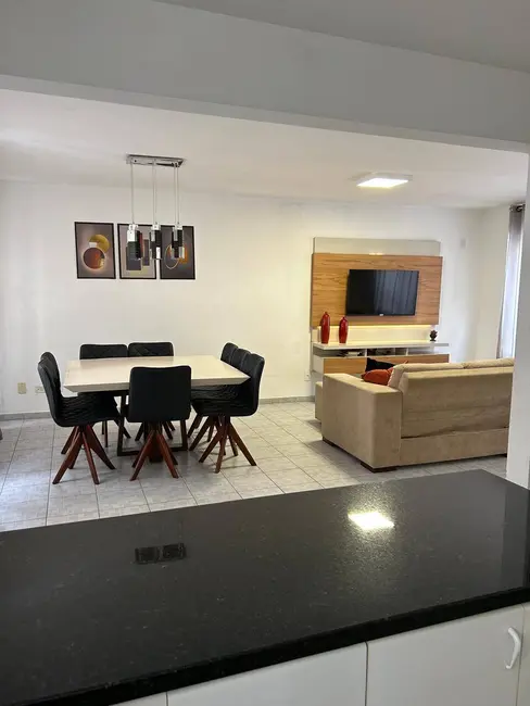 Casa com 3 quartos à venda e para alugar, 200m2 em Centro, Balneario Camboriu - SC - imagem 1 Foto 1 de Casa com 3 quartos à venda e para alugar, 200m2 em Centro, Balneario Camboriu - SC