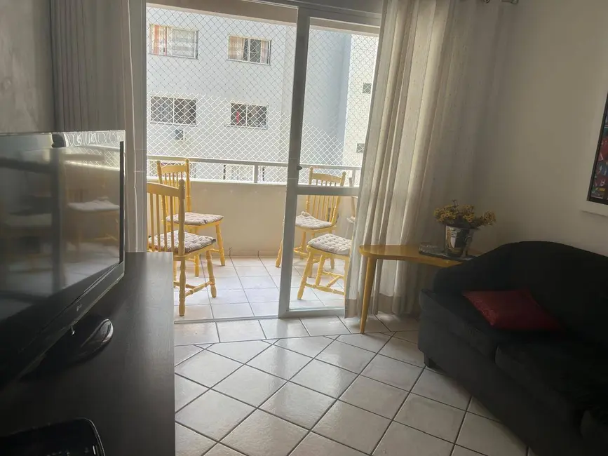 Apartamento com 3 quartos à venda e para alugar, 120m2 em Centro, Balneario Camboriu - SC - imagem 5 Foto 5 de Apartamento com 3 quartos à venda e para alugar, 120m2 em Centro, Balneario Camboriu - SC