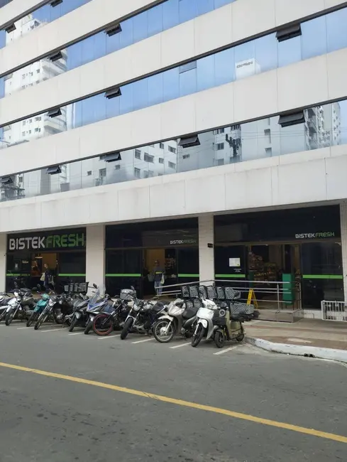 Apartamento com 3 quartos à venda e para alugar, 110m2 em Centro, Balneario Camboriu - SC - imagem 4 Foto 4 de Apartamento com 3 quartos à venda e para alugar, 110m2 em Centro, Balneario Camboriu - SC