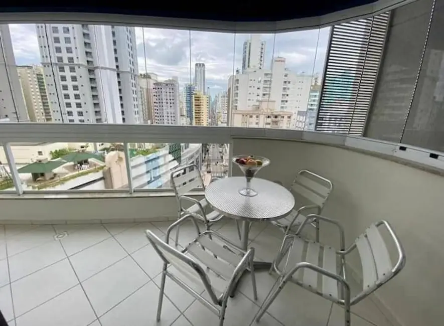 Apartamento com 3 quartos à venda e para alugar, 105m2 em Centro, Balneario Camboriu - SC - imagem 6 Foto 6 de Apartamento com 3 quartos à venda e para alugar, 105m2 em Centro, Balneario Camboriu - SC