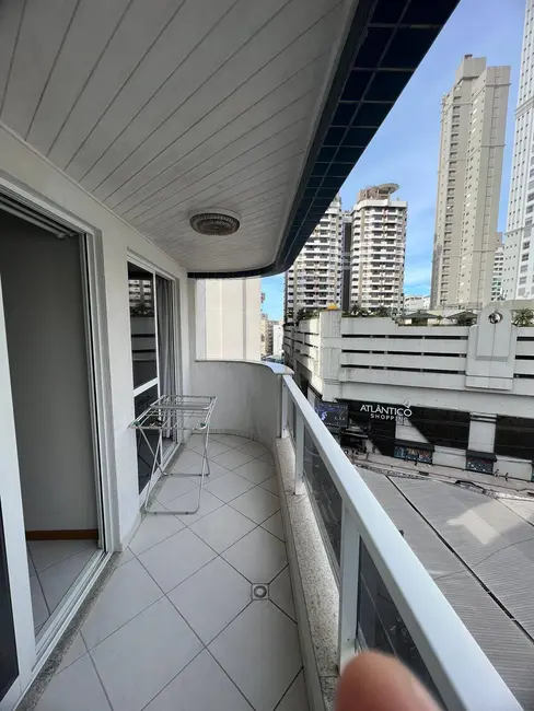 Foto 3 de Apartamento com 3 quartos para alugar, 128m2 em Centro, Balneario Camboriu - SC