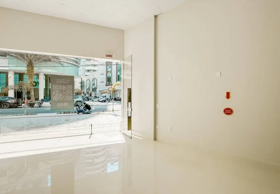 Foto 1 de Sala Comercial à venda, 63m2 em Pioneiros, Balneario Camboriu - SC