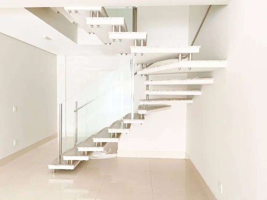 Foto 9 de Sala Comercial à venda, 115m2 em Centro, Balneario Camboriu - SC