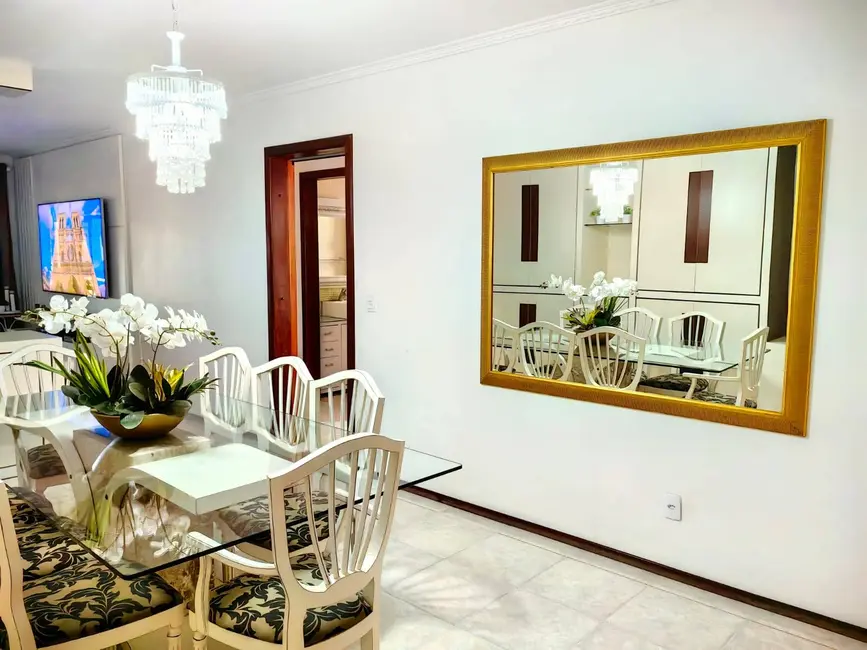 Apartamento com 3 quartos à venda e para alugar, 120m2 em Centro, Balneario Camboriu - SC - imagem 5 Foto 5 de Apartamento com 3 quartos à venda e para alugar, 120m2 em Centro, Balneario Camboriu - SC