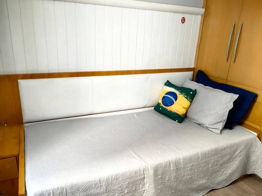 Apartamento com 3 quartos à venda e para alugar, 120m2 em Centro, Balneario Camboriu - SC - imagem 7 Foto 7 de Apartamento com 3 quartos à venda e para alugar, 120m2 em Centro, Balneario Camboriu - SC