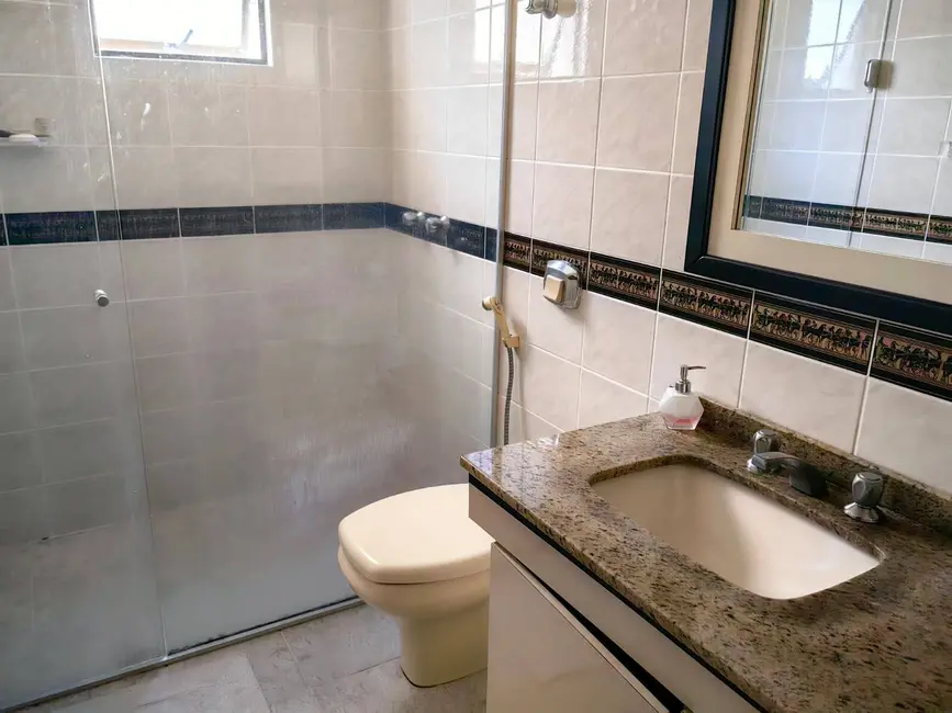 Apartamento com 3 quartos à venda e para alugar, 120m2 em Centro, Balneario Camboriu - SC - imagem 6 Foto 6 de Apartamento com 3 quartos à venda e para alugar, 120m2 em Centro, Balneario Camboriu - SC