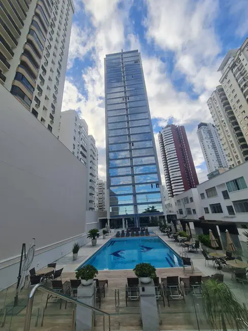 Foto 2 de Apartamento com 5 quartos à venda e para alugar, 218m2 em Centro, Balneario Camboriu - SC