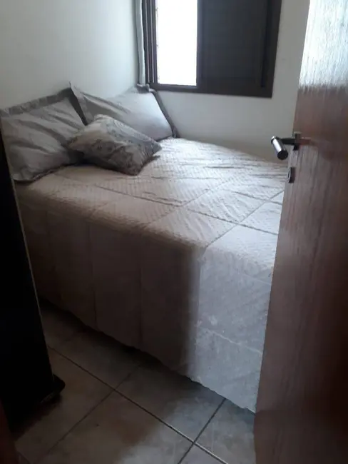 Apartamento com 3 quartos à venda e para alugar, 100m2 em Centro, Balneario Camboriu - SC - imagem 9 Foto 9 de Apartamento com 3 quartos à venda e para alugar, 100m2 em Centro, Balneario Camboriu - SC