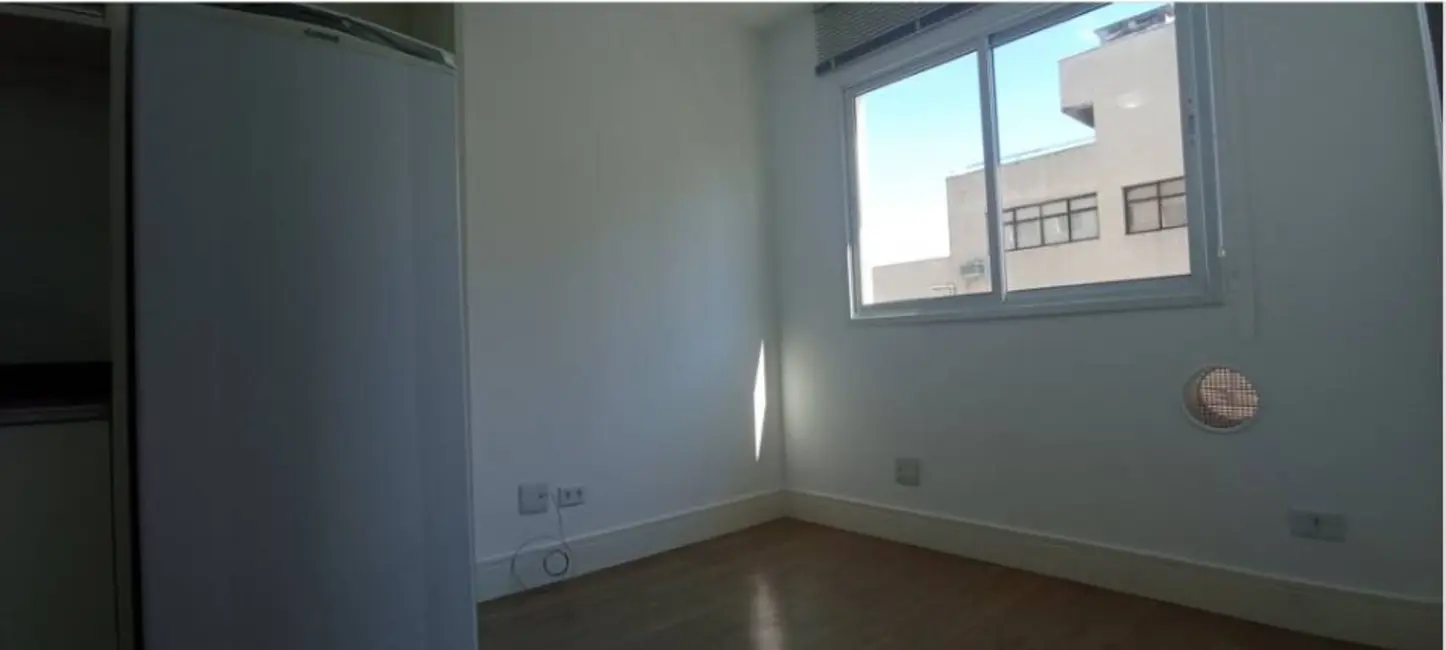 Foto 4 de Apartamento com 1 quarto à venda e para alugar, 38m2 em Centro, Curitiba - PR