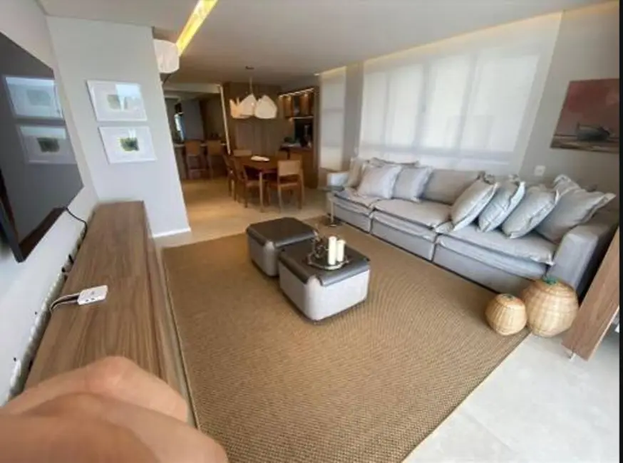 Apartamento com 3 quartos à venda, 160m2 em Centro, Balneario Camboriu - SC - imagem 3 Foto 3 de Apartamento com 3 quartos à venda, 160m2 em Centro, Balneario Camboriu - SC