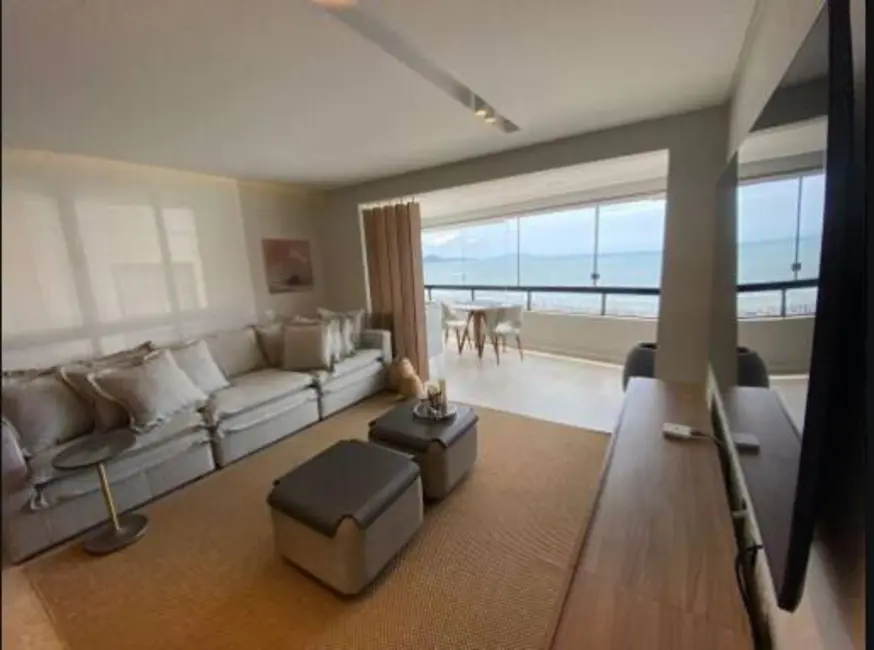 Apartamento com 3 quartos à venda, 160m2 em Centro, Balneario Camboriu - SC - imagem 2 Foto 2 de Apartamento com 3 quartos à venda, 160m2 em Centro, Balneario Camboriu - SC