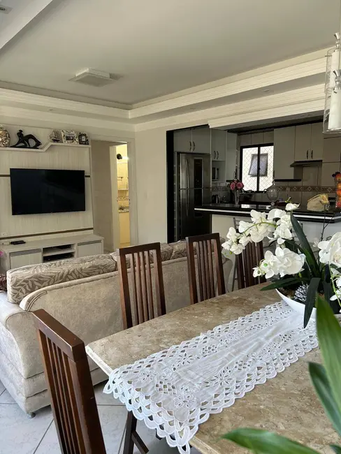 Apartamento com 3 quartos à venda e para alugar, 100m2 em Centro, Balneario Camboriu - SC - imagem 6 Foto 6 de Apartamento com 3 quartos à venda e para alugar, 100m2 em Centro, Balneario Camboriu - SC