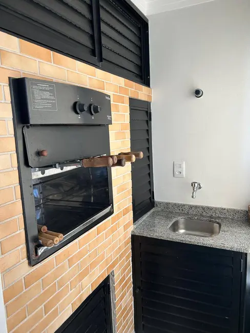 Apartamento com 3 quartos à venda e para alugar, 100m2 em Centro, Balneario Camboriu - SC - imagem 3 Foto 3 de Apartamento com 3 quartos à venda e para alugar, 100m2 em Centro, Balneario Camboriu - SC